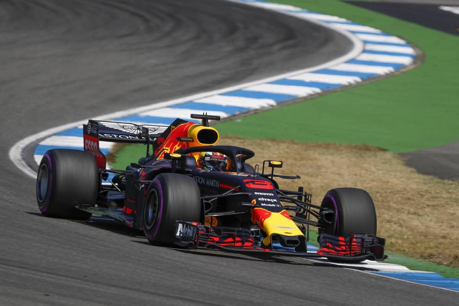 Daniel Ricciardo domino los primero libres