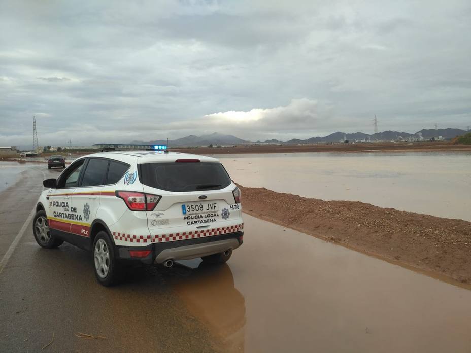 Ocho carreteras regionales se encuentran afectadas por el episodio de lluvias y tormentas