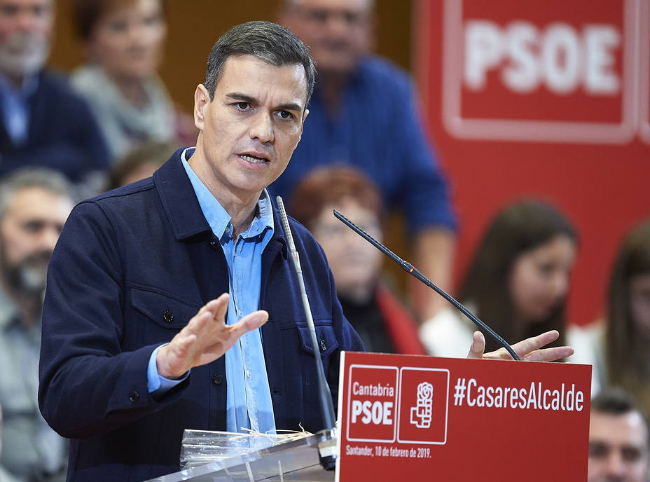 Sánchez reivindica la España moderada que salió de la moción frente a la confrontación de la derecha y el separatismo