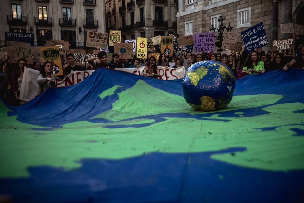 Jóvenes españoles convocan este viernes concentraciones en 49 ciudades para secundar la huelga mundial por el clima