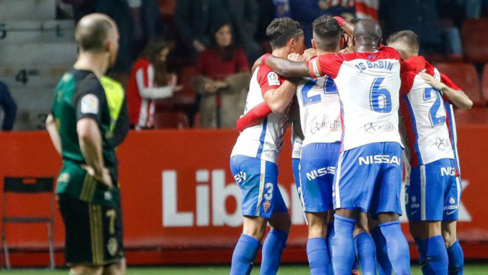 Paco Jémez coge aire y el Sporting rompe su racha de cinco partidos sin ganar