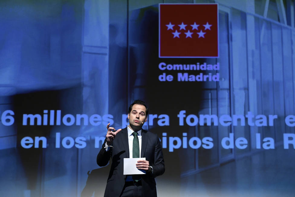 Madrid cree que Sánchez plantea que los autónomos se endeuden y quiere que la Comunidad asuma las cuotas