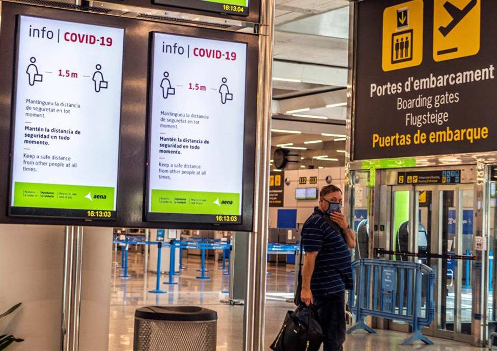Por los aeropuertos españoles apenas han transitado pasajeros en los últimos meses