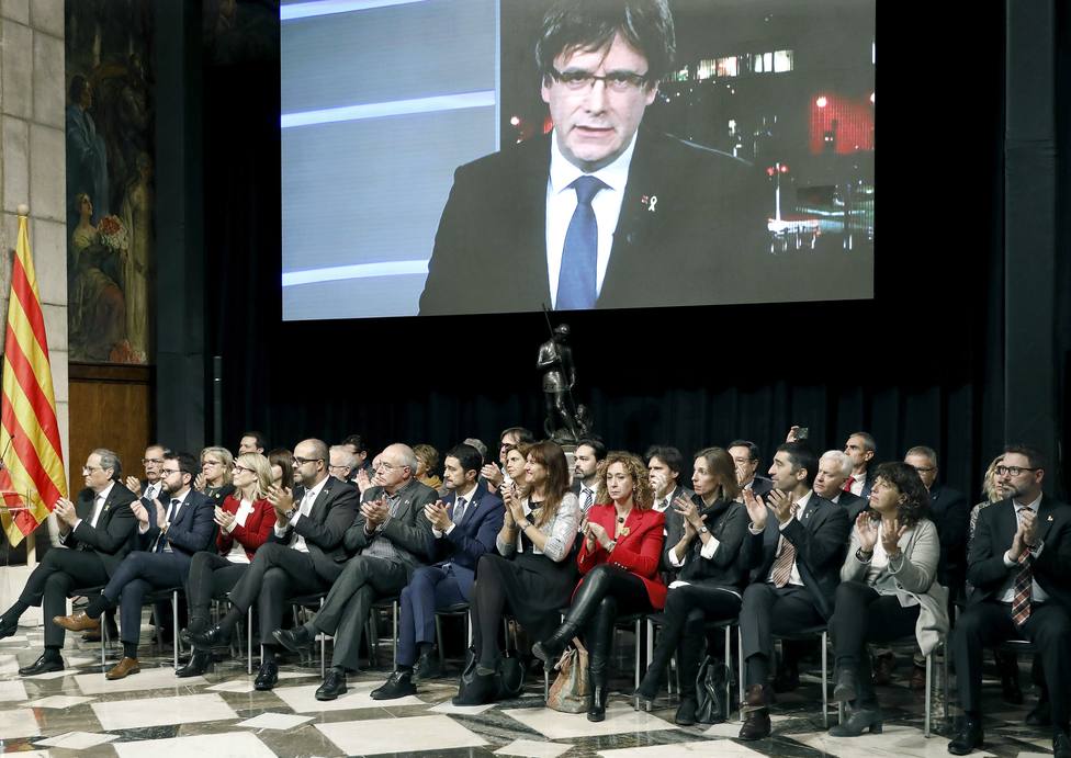 Puigdemont activa un Consejo para avanzar hacia la república desde Bruselas