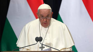 Pope Francis starts his three-day Apostolic visit to Hungary