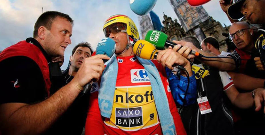 Quique Iglesias entrevista a Alberto Contador tras ganar la Vuelta a España