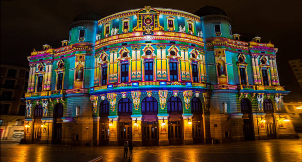 El Teatro Arriaga iluminado en la Noche Blanca 2018