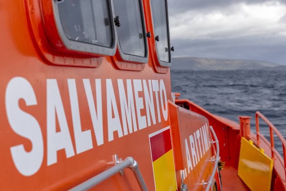 Rescatadas 113 personas que navegaban en dos pateras localizadas en el mar de Alborán