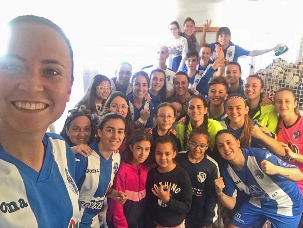 La UD Águilas Femenina golea al filial del Lorca Féminas y sigue líder.