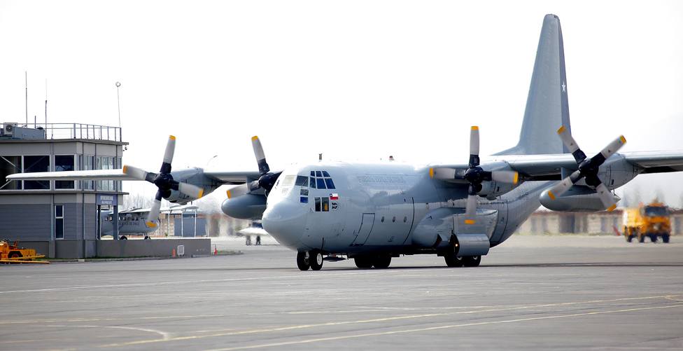 Chile.- Hallados posibles restos del avión militar chileno desaparecido con 38 personas a bordo