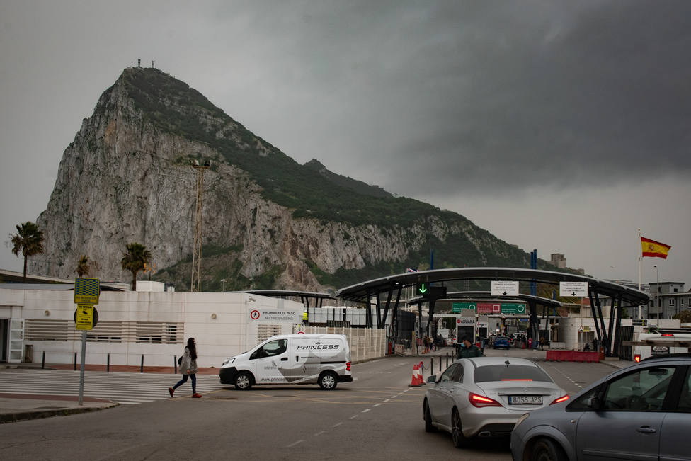 Gibraltar anuncia que permitirá desembarcar con PCR negativa y volverá a recibir cruceros