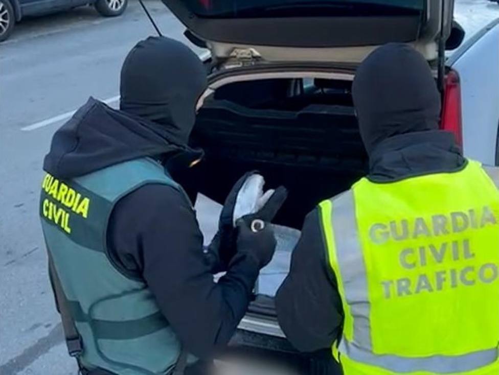 La Guardia Civil detiene a 21 personas dentro de la Operación Vallota