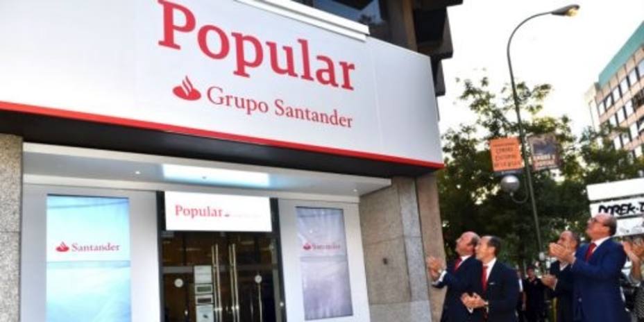 Santander y sindicatos firman un protocolo para una reestructuración no traumática de plantilla