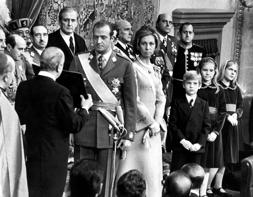 Don Juan Carlos, una vida al servicio de España