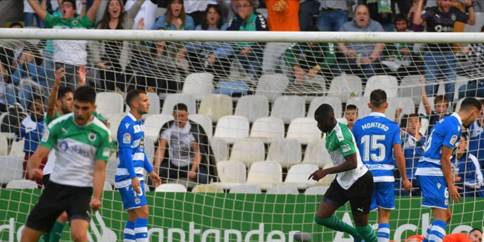 Racing y Deportivo empatan a uno y siguen en descenso; la Ponferradina vence en Vallecas
