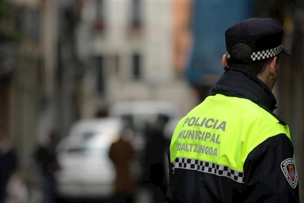 La Policía Municipal de Pamplona detiene a una persona por pegar a otra con un vaso