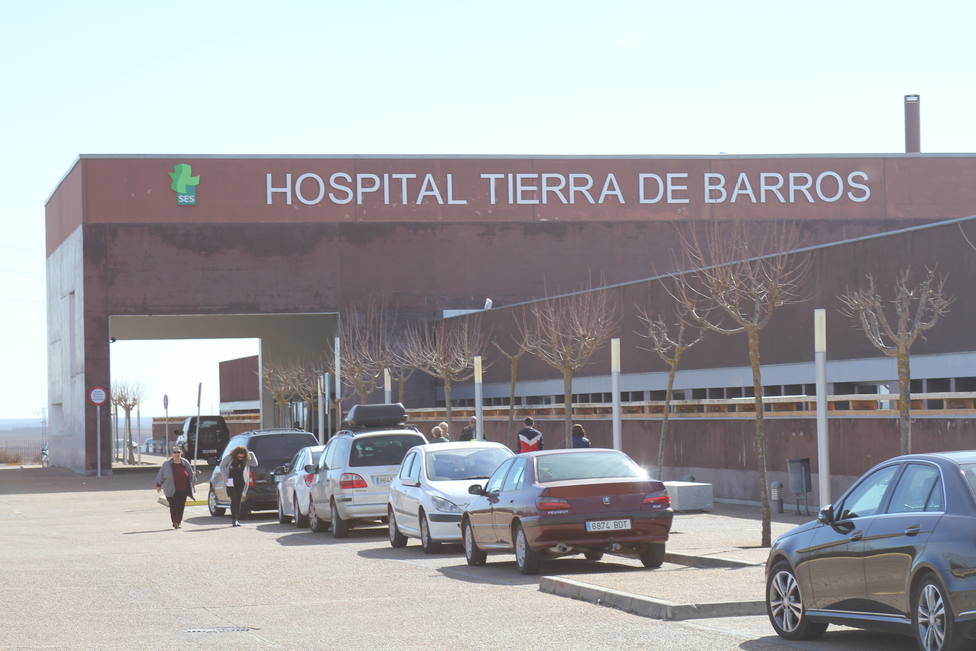 Hospital de Tierra de Barros, lugar donde fallece la víctima de 47 años con covid ocho días después de la PCR