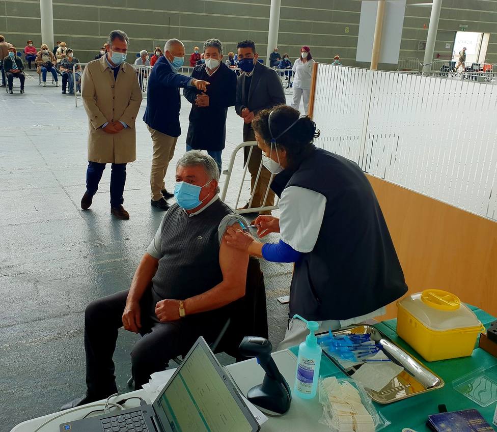 La vacunación sigue en Galicia con los mayores de 75 años