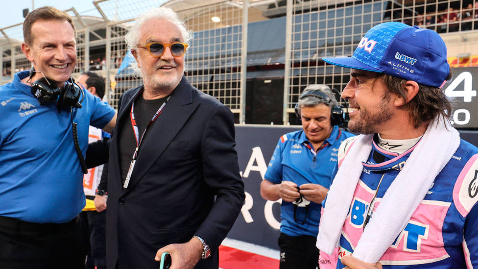 Laurent Rossi, CEO de Alpine, y el piloto Fernando Alonso. CORDONPRESS