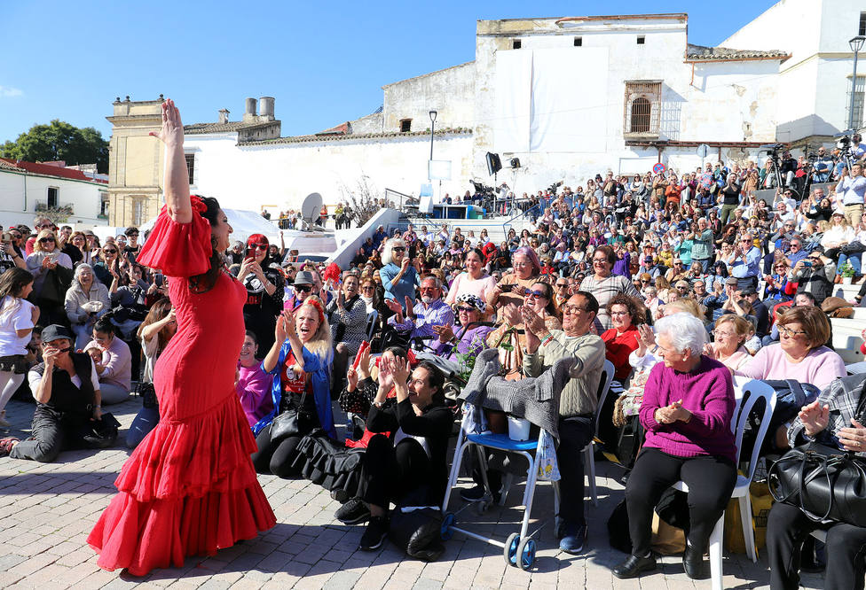 Eclosión en Plaza Belén: Lola Flores resucita en el cante y el baile de Jerez