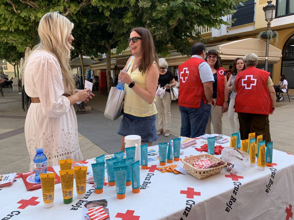 Sanidad y Cruz Roja desarrollan una campaña de concienciación ciudadana para evitar golpes de calor