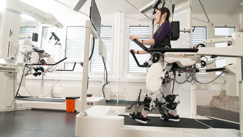 Cantabria incorpora su primer exoesqueleto para ayudar a caminar personas con lesiones neurológicas