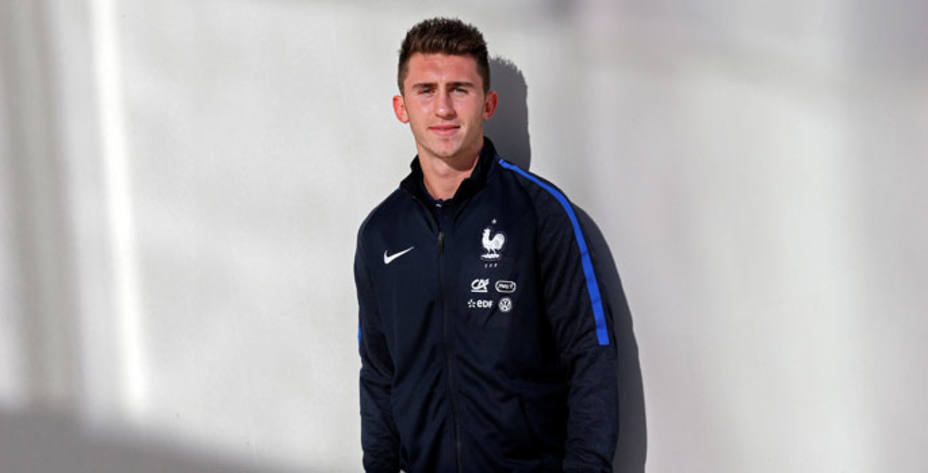 Laporte debuta en una convocatoria de la selección francesa de fútbol. Reuters.