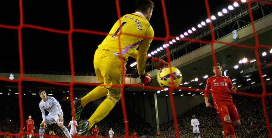 Alberto Moreno abrió el marcador para el Liverpool. Reuters.