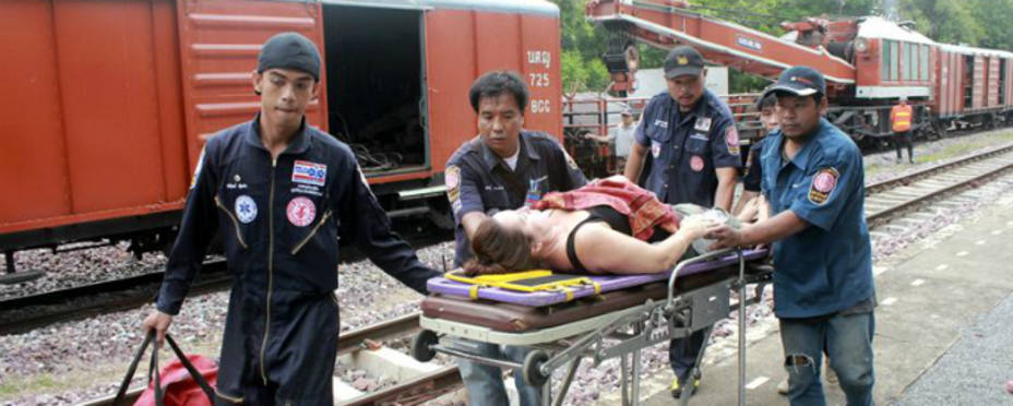 Dos españoles entre los heridos del accidente de tren en Tailandia