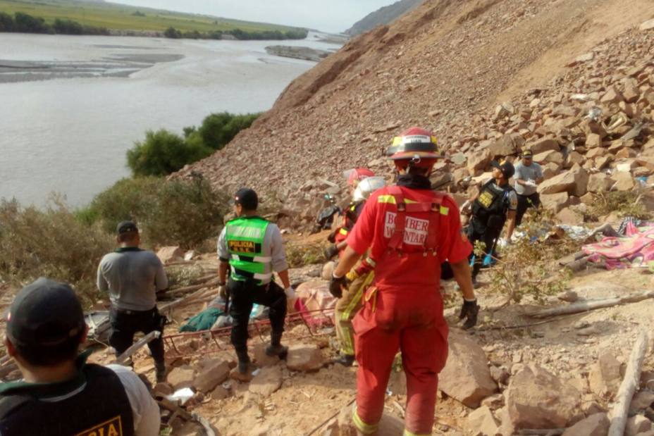 44 muertos y 24 heridos en otro accidente de autobús en Perú