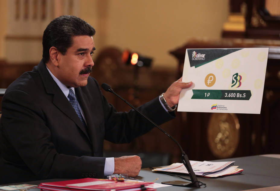 Venezuela entra en proceso de reconversión monetaria con un apagón electrónico