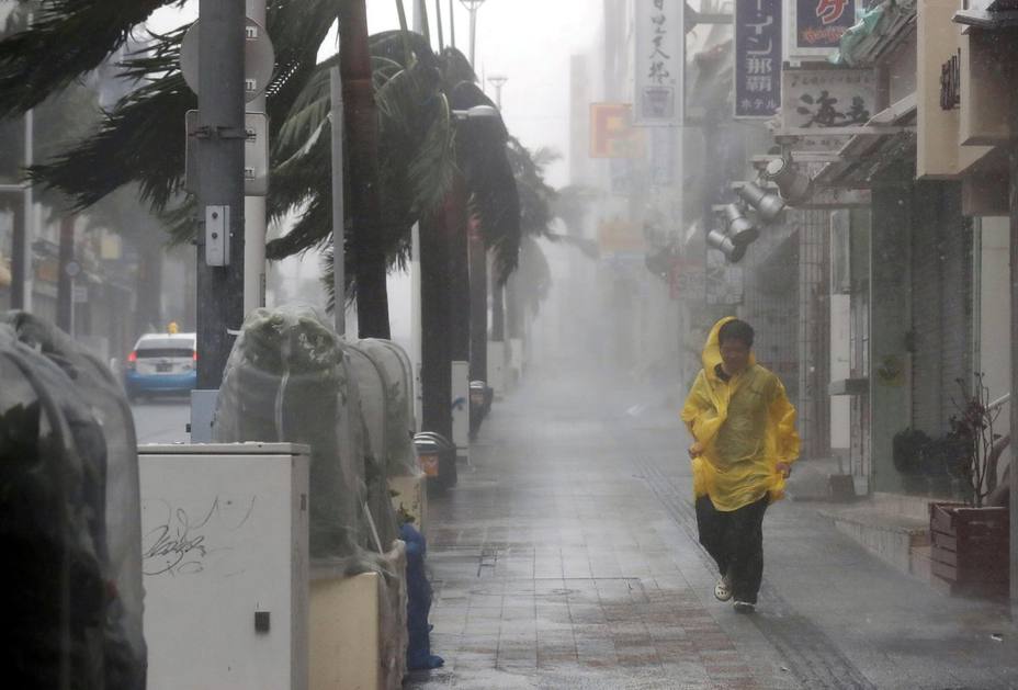 Al menos 2 muertos y unos 120 heridos por el tifón Trami en Japón