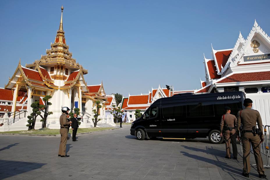 Preparativos para el funeral del presidente de los Foxes en Bangkok