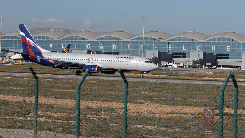 El aeropuerto de Alicante, cerrado durante un día por la borrasca Gloria