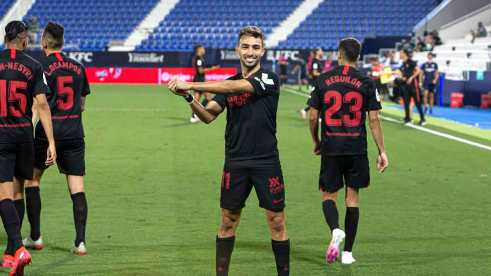 Munir celebra el tercer gol del Sevilla