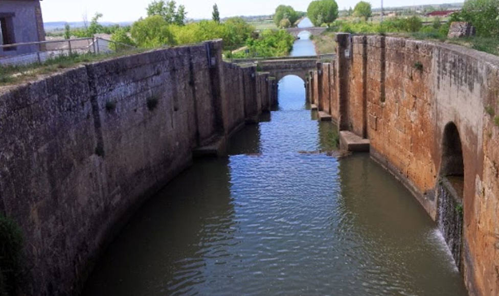 Esclusa15 del Canal de Castilla