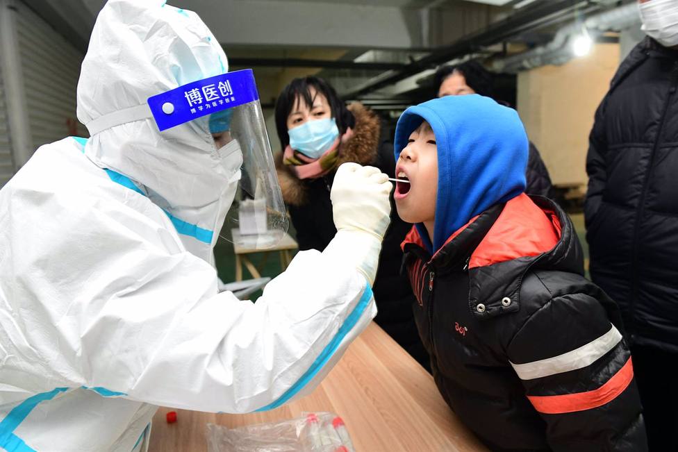 China permite a la OMS que investigue en Wuhan el origen del coronavirus