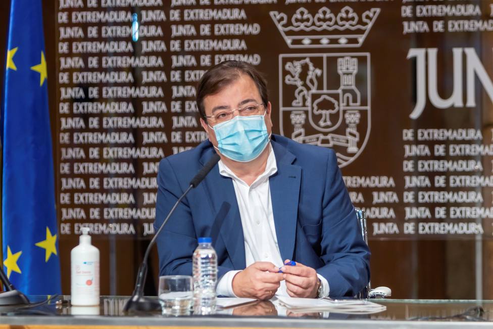 Fernández Vara asegura que ningún alto cargo de Extremadura se ha vacunado contra la covid-19