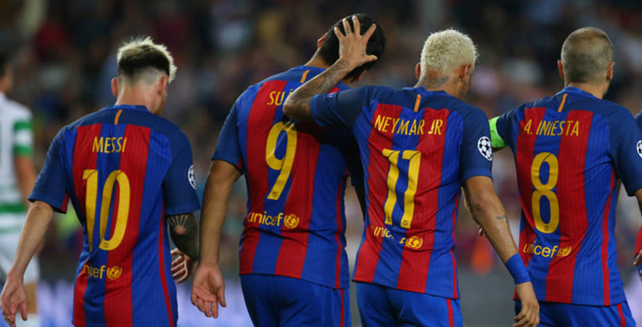 Messi, Suárez y Neymar celebran uno de los goles al Celtic (Reuters)