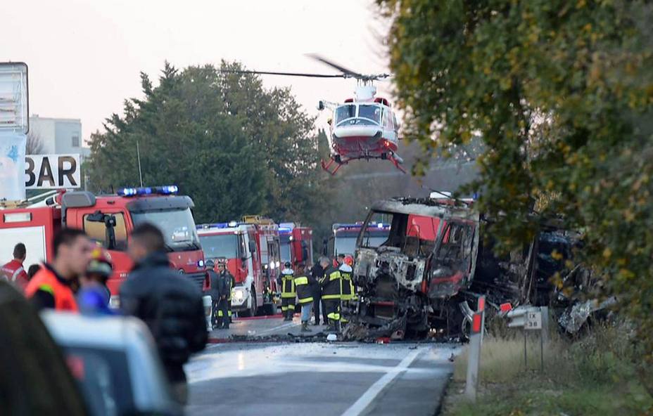 Dos muertos y quince heridos en la explosión de una gasolinera en Italia