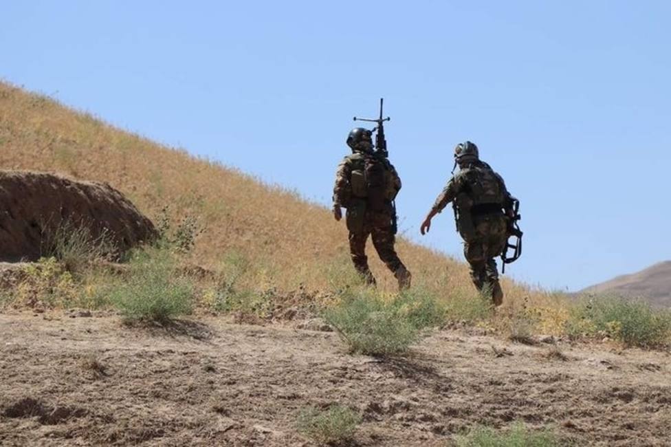 Las Fuerzas Especiales afganas matan a tres talibán y detienen a otros seis en el sur de Afganistán