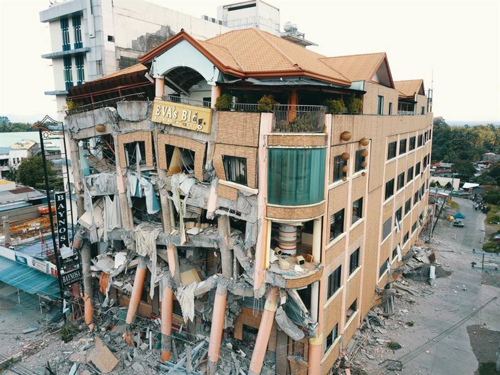 Edificio destruído por el terremoto de 6.5 º que afectó a Filipinas el 31 de octubre de 2019