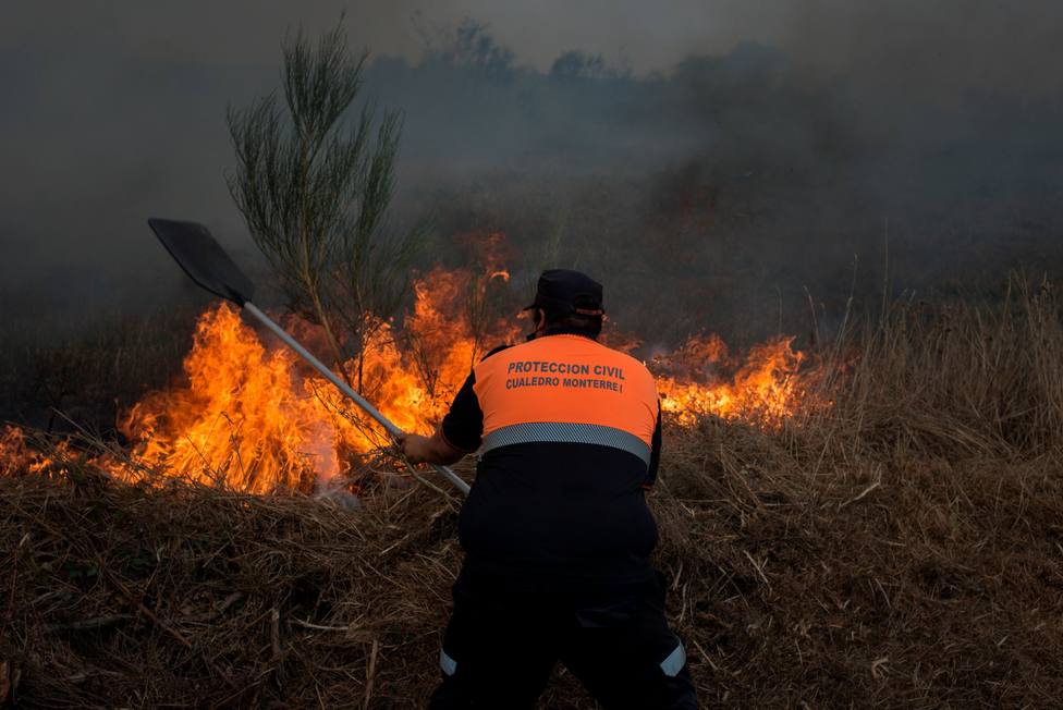 Causas y bulos sobre los incendios forestales en Galicia