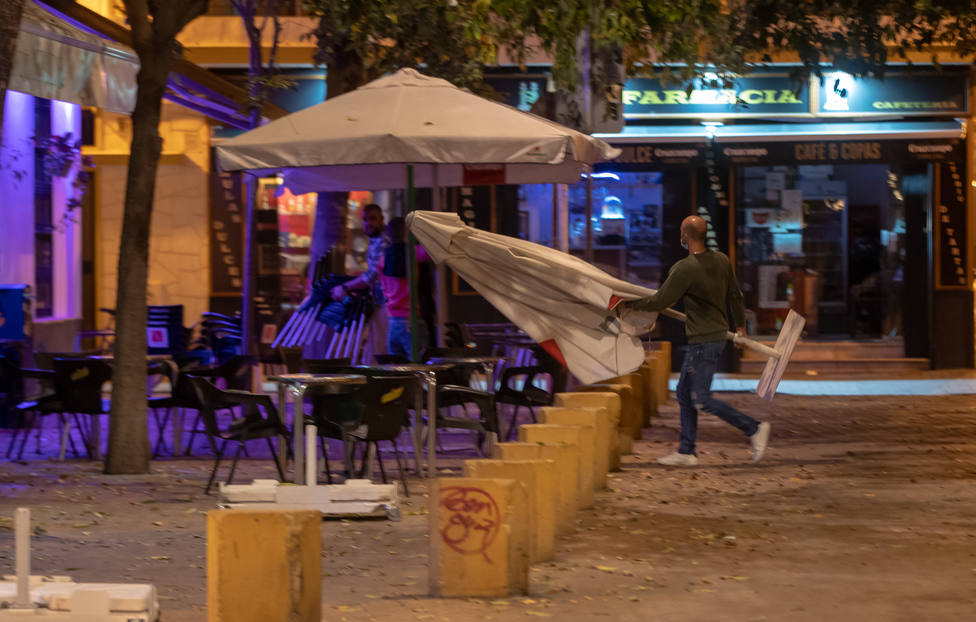 Cierre de bares en Sevilla a las 10 de la noche