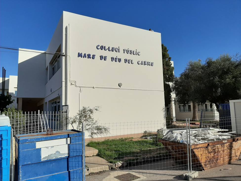 El Ayuntamiento de Maó aprueba las obras de reparación y pintado de paramentos exteriores del CEIP Virgen del
