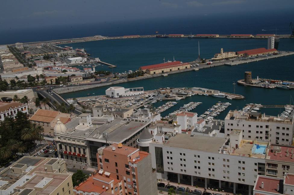 Ceuta extiende hasta el 20 de diciembre su confinamiento perimetral y reduce una hora el toque de queda