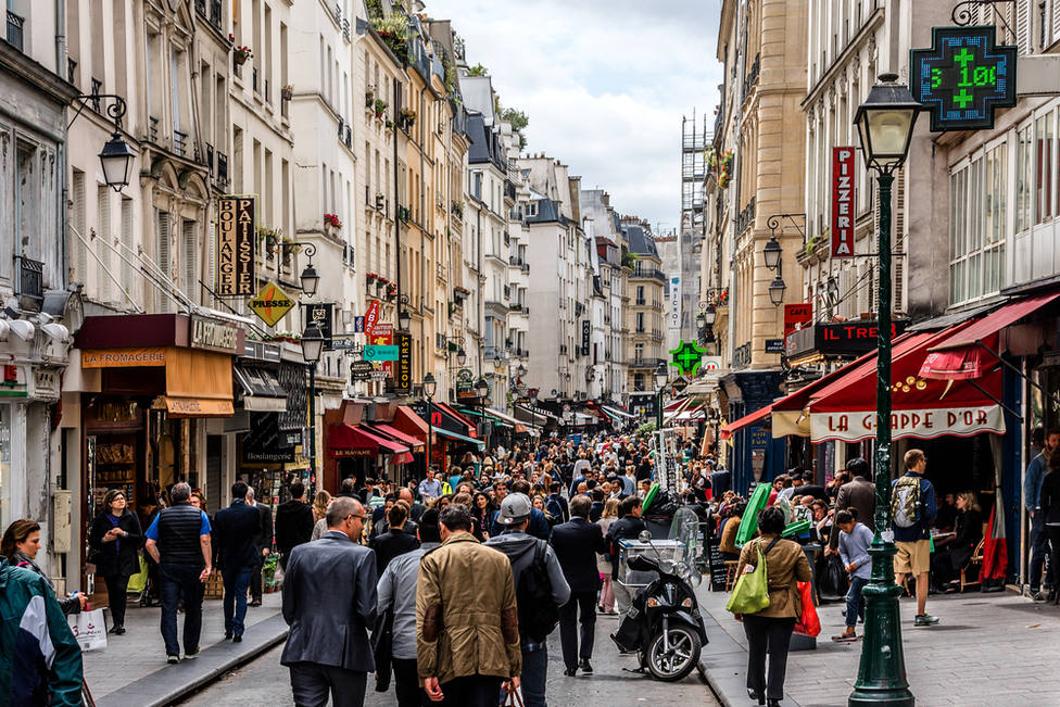 Paris,,France,-,June,2,,2015:,View,Of,Rue,Montorgueil