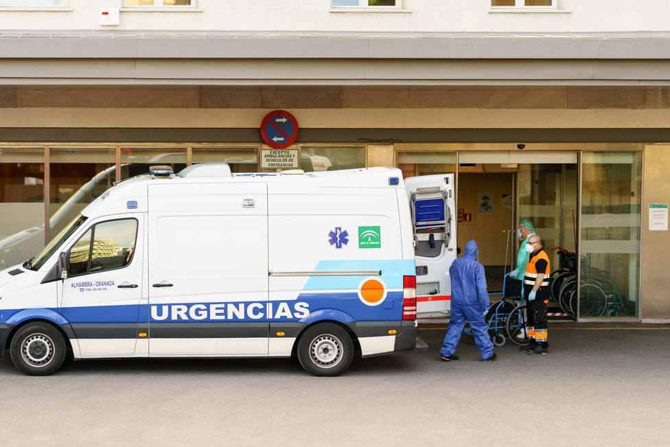 España baja de los 3000 hospitalizados por covid