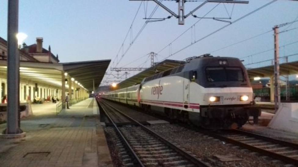 El Gobierno autoriza inversiones por 15,6 millones para mejorar la línea Monforte-Ourense