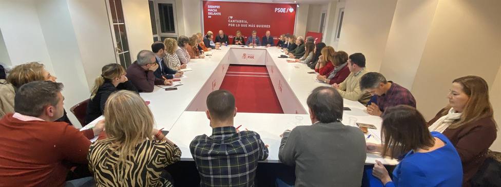 El PSOE decide no romper el pacto en Cantabria
